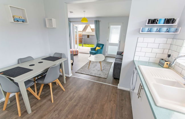 Sandbanks Sleeps 4 Beach Pass & 1 Dog - Foto 1