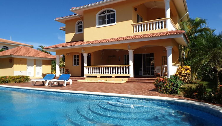 Photo 1 - Great Privacy 3 Bedroom Villa Near the Beach