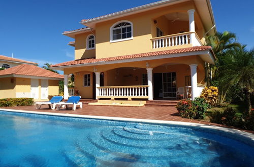 Photo 1 - Great Privacy 3 Bedroom Villa Near the Beach