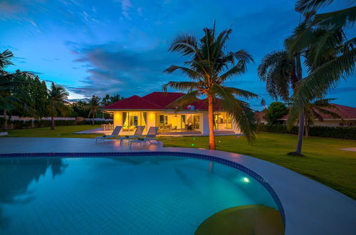 Photo 37 - Amazing 6 Bedroom Pool Villa ED60