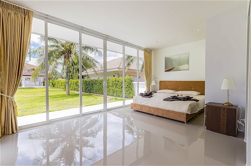 Foto 8 - Amazing 6 Bedroom Pool Villa ED60