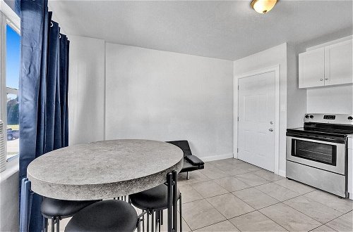 Photo 9 - Cozy Apartment in West Palm Beach, Minutes Away From Downtown! N°4