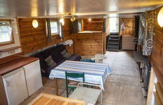 Foto 2 - Comfy Houseboat in Florennes Next to the Forest