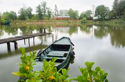 Foto 24 - Comfy Houseboat in Florennes Next to the Forest