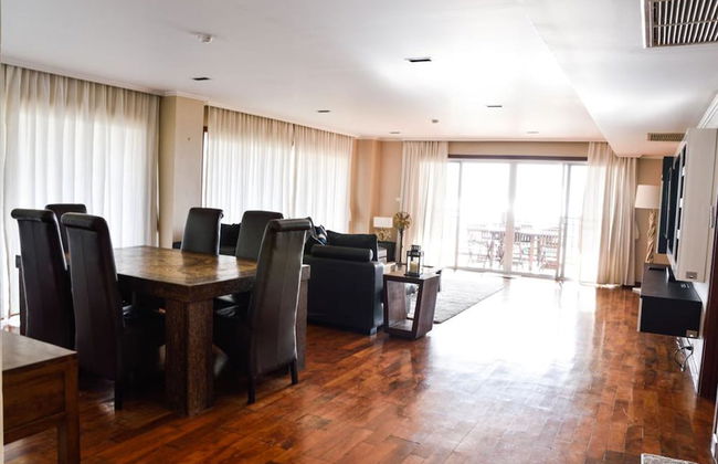 The Beach Palace 2BR Luxury Beachfront - Foto 12