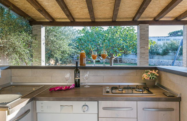 Spacious Holiday Home With Swimming Pool - Foto 10