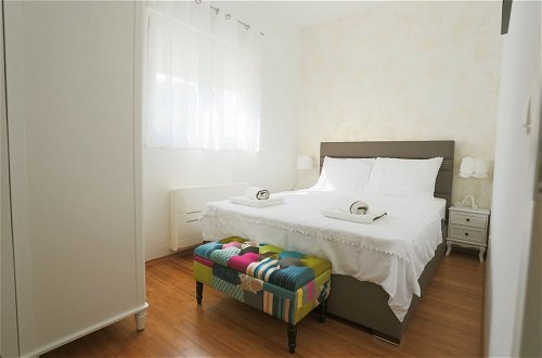 Photo 6 - Lovely 4 Star 3-bed Apartment in Podstrana