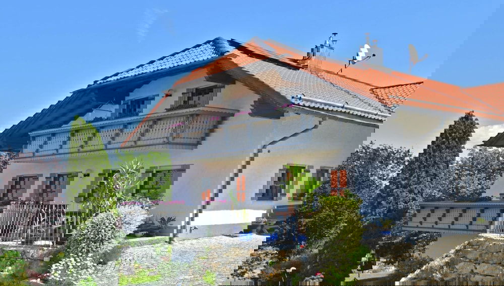 Primary image