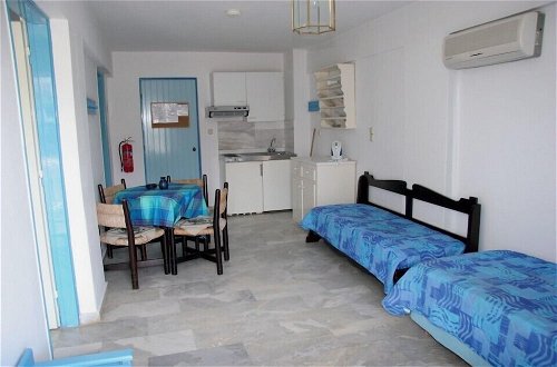 Photo 3 - Sissi Mare Apartments
