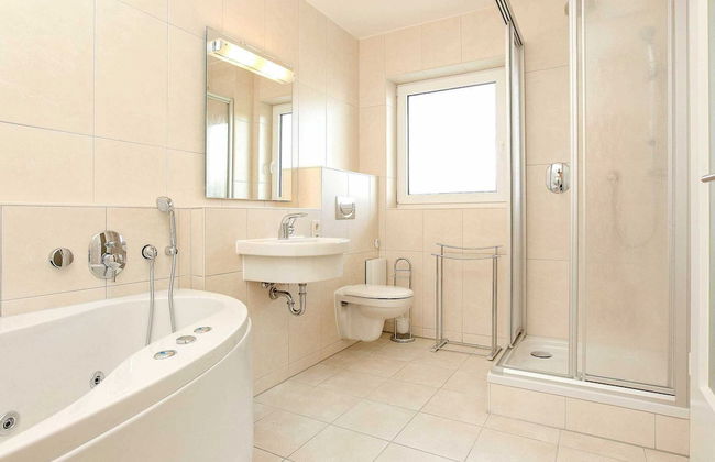 6 Person Holiday Home in Grossenbrode - Foto 12