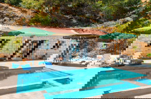 Photo 17 - Villa Paradiso Sunset Private Pool Walk to Beach Sea Views A C Wifi - 3072