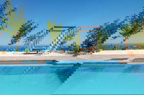 Photo 21 - Villa Paradiso Sunset Private Pool Walk to Beach Sea Views A C Wifi - 3072