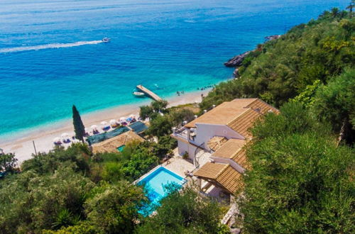 Foto 12 - Villa Kerkyroula Large Private Pool Walk to Beach Sea Views A C Wifi Car Not Required - 1972