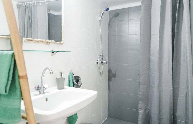 Amazing 2-bedroom Apartment Close to all Amenities - Foto 11