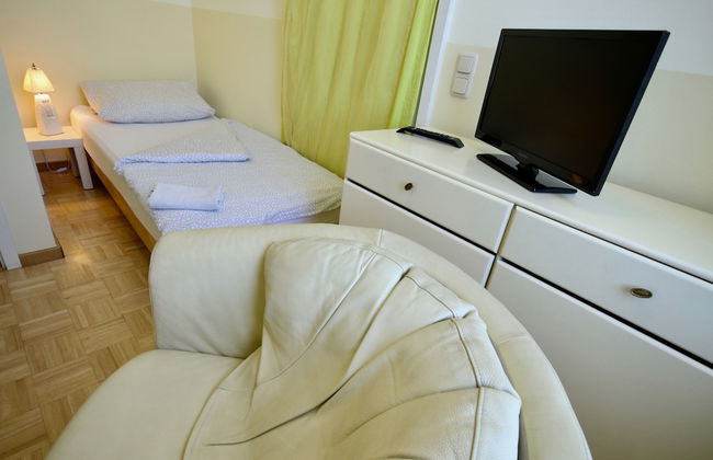 a-domo Apartments Oberhausen - Modern Lofts & Apartments - short or longterm - single or grouptravel - Foto 5