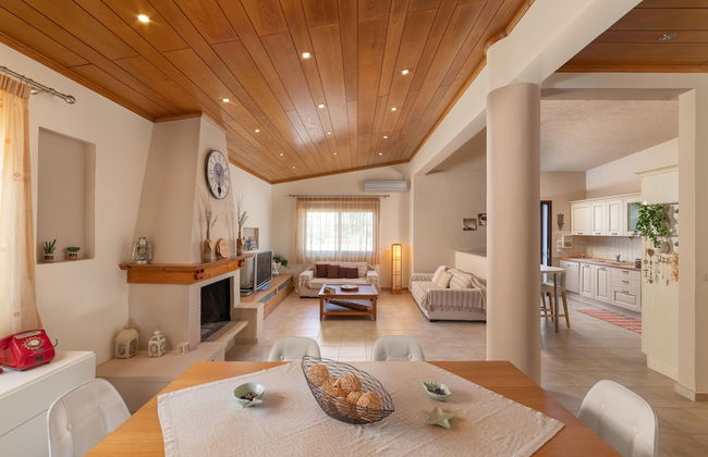 Madia Villa - Photo 8