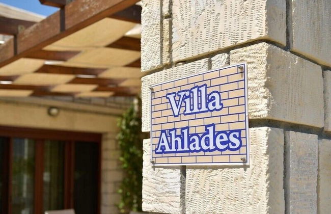 Villa Ahlades - Foto 32