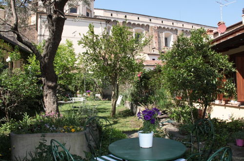 Foto 42 - Domus Giorgio Authentic 1600's apt with Stunning Garden and Rooftop