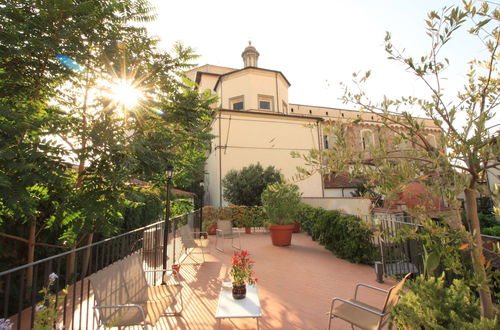 Photo 23 - Oro Fine Studio in quiet Residence with Garden and Rooftop