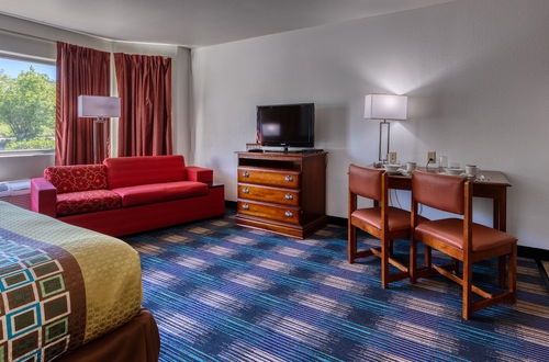 Photo 12 - All Towne Suites