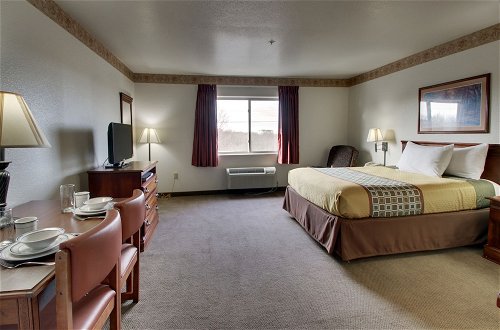 Photo 9 - All Towne Suites