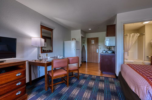 Photo 15 - All Towne Suites