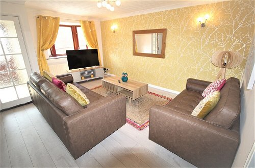 Photo 11 - 3 Bed House in Thorne Newly Refurbished Throughout