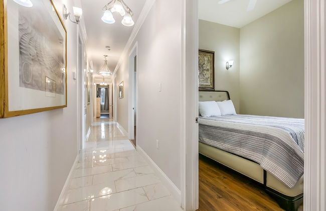 Spacious 5BD Penthouse in NOLA - Photo 9