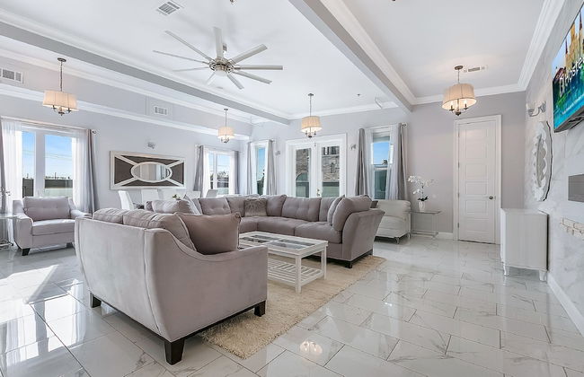 Spacious 5BD Penthouse in NOLA - Photo 16