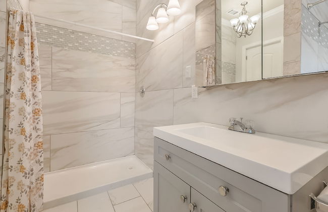 Spacious 5BD Penthouse in NOLA - Photo 21