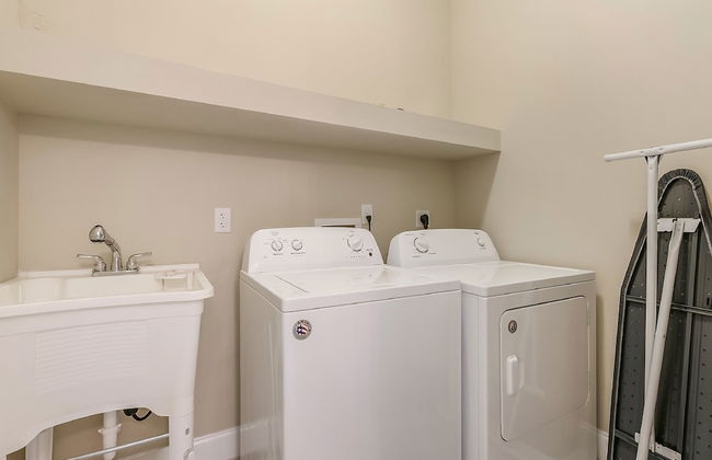 Spacious 5BD Penthouse in NOLA - Photo 19