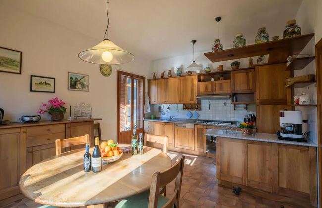 Family Friendly Villa Giulia With Pool - Photo 7