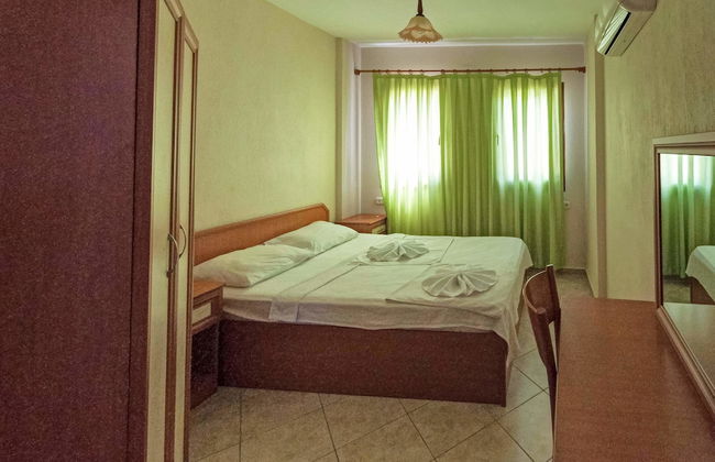 Minta Apart - Photo 6