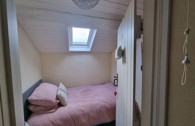 2 Bed House - Sleeps 3 - Garden - Parking - Wifi - Foto 5