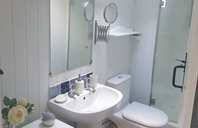 2 Bed House - Sleeps 3 - Garden - Parking - Wifi - Foto 11