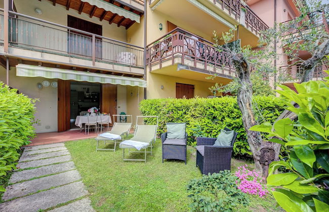 Borgo Degli Ulivi shared pool- 200m lake - Foto 15