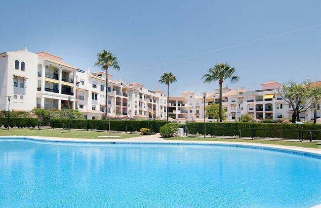 Modern Apartment Near Puerto Banus - Photo 1