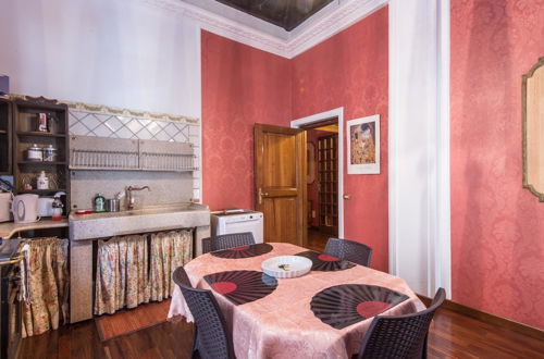 Photo 24 - RSH Spanish Steps Luxury Apartment