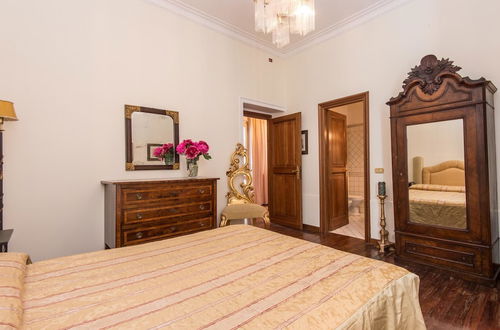 Photo 10 - RSH Spanish Steps Luxury Apartment