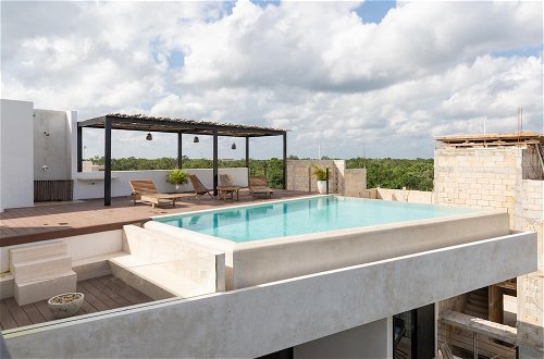 Photo 5 - Modern 4BR Apartment La Veleta Rooftop Pool Amazing Amenities Incredible Jungle View