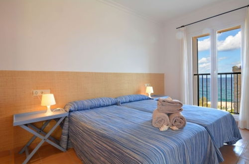 Photo 4 - Luxurious Sea Front Villa in Mallorca