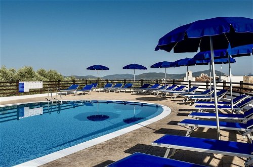 Photo 11 - Vista Blu Resort con piscina