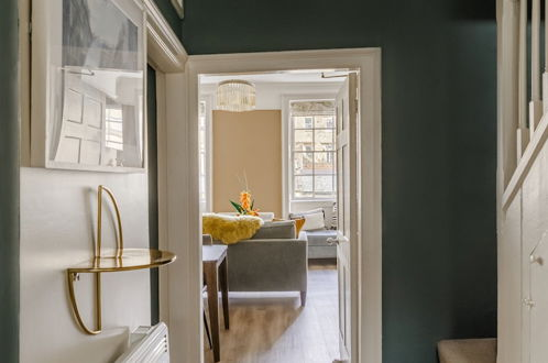 Foto 9 - Impeccable 4-bed Apartment in Bath