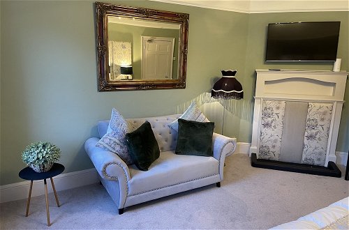 Foto 26 - Impeccable 4-bed Apartment in Bath