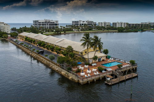 Foto 1 - Palm Beach Waterfront Suites