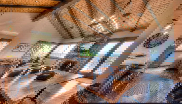 Foto 1 - Waters Edge Jewel w/ Lake Views HOA Access!