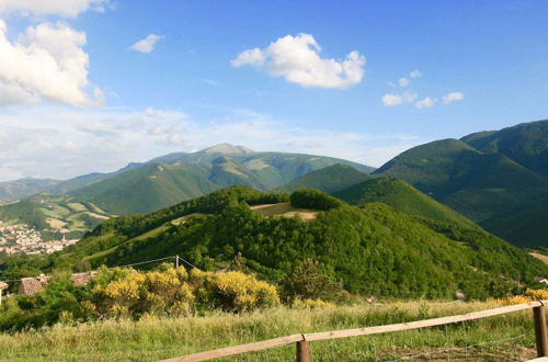 Foto 14 - Farmhouse With a Magnificent Panorama, Swimming Pool, Near Cagli