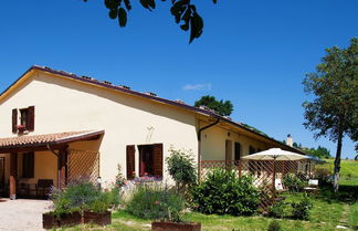 Foto 1 - Farmhouse With a Magnificent Panorama, Swimming Pool, Near Cagli