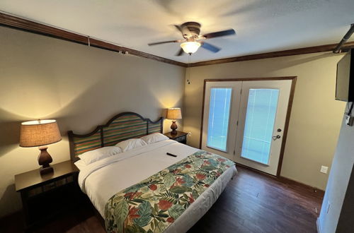 Photo 11 - Seabrook Villa