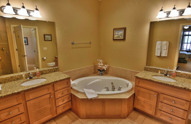 Unit 411a 1 BD/ 1 BA Condo - Photo 6